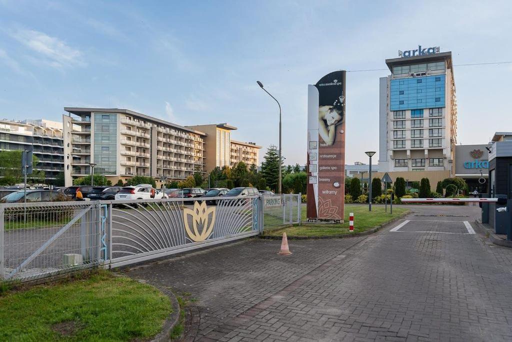 Apartament Ania Z Widokiem Na Morze W Hotelu Arka 코워브제크 외부 사진