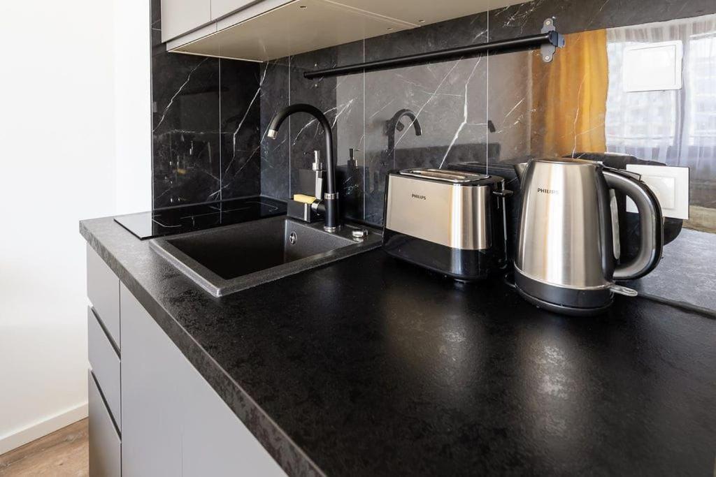 Apartament Ania Z Widokiem Na Morze W Hotelu Arka 코워브제크 외부 사진